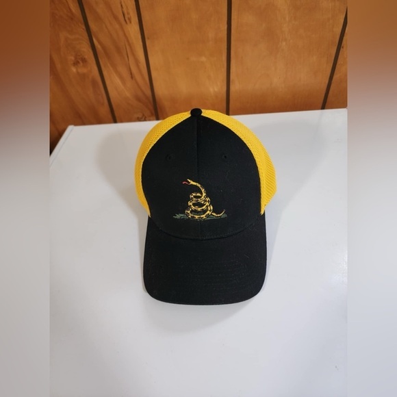 Don’t Tread On Me New Era Mesh Back Medium/Large Yellow and Black Hat EUC - Picture 3 of 10